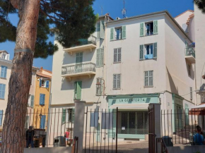Cannes TOP locatie Place Suquet
